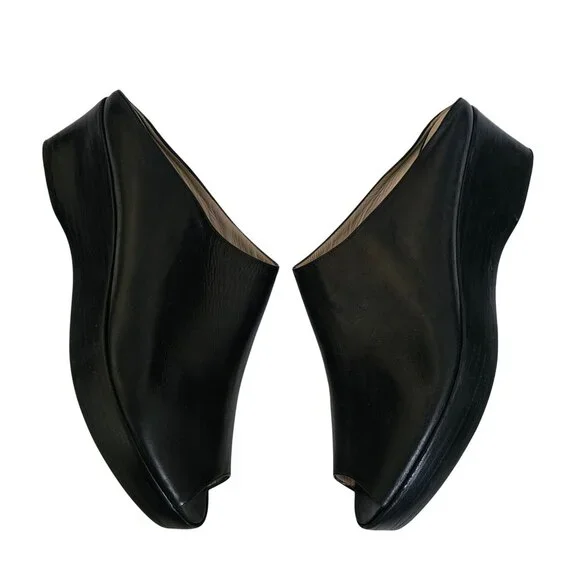 VIA SPIGA Made In Italy Black Peep Toe Semi-Wedge Slip On Sandals Women's Size 9 - Picture 2 of 8